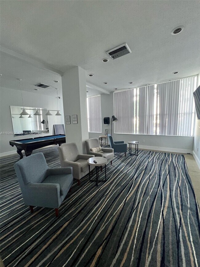 Building Photo - 11930 N Bayshore Dr