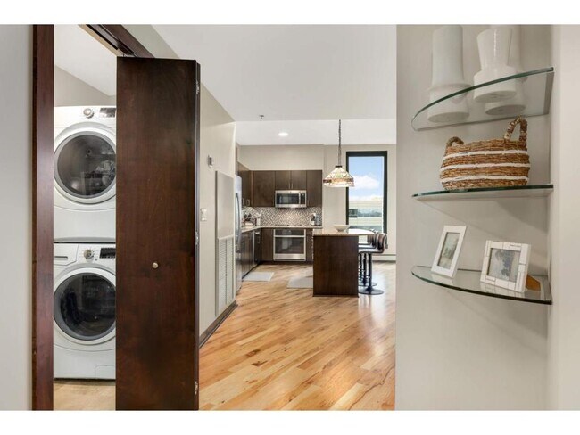 Building Photo - 1240 S 2nd St