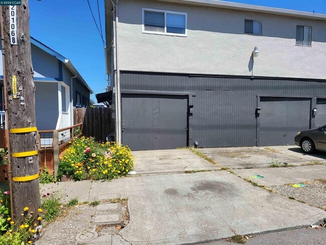 Primary Photo - 418 C St
