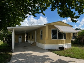 Building Photo - 32613 Whaleys Loop