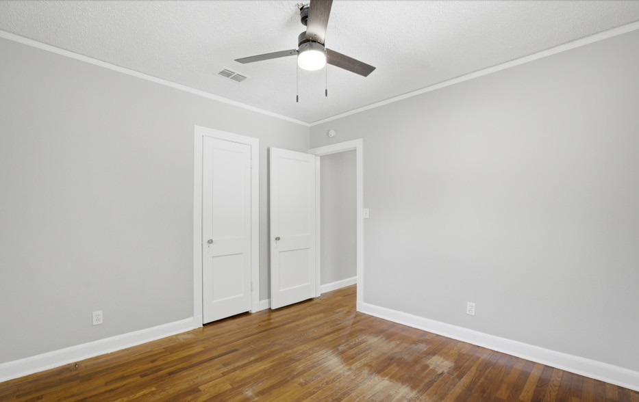 Building Photo - 6716 Perry St