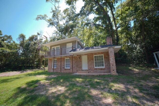 Primary Photo - 1118 Louise Dr