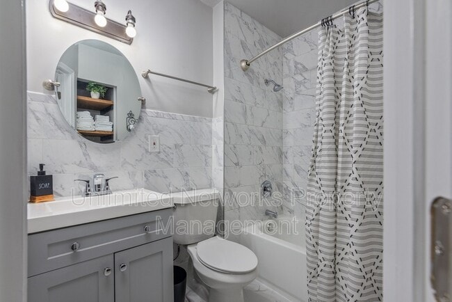 Building Photo - 151 Lawton St SW