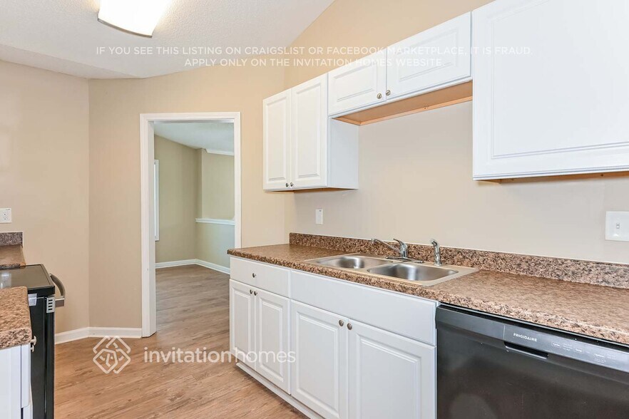 Building Photo - 5781 Cedar Croft Ct