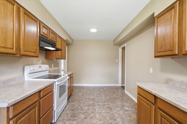 Building Photo - 14906 Quaking Aspen Dr