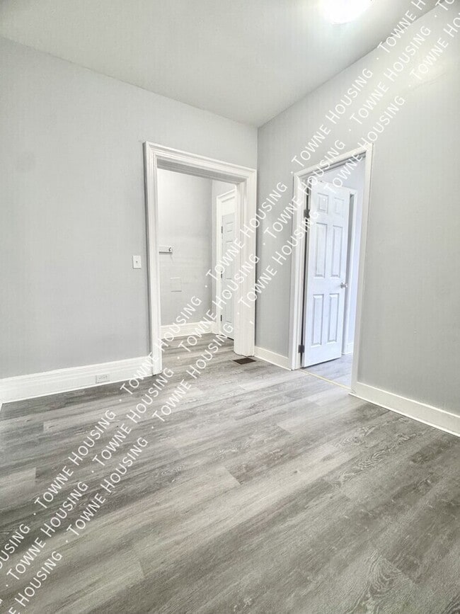 Building Photo - 339 Hampshire St