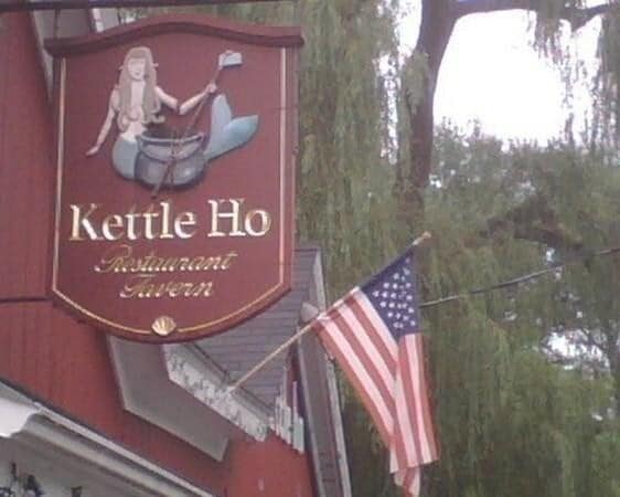 Building Photo - 428 Main St