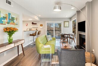 Building Photo - 2205 Spring Creek Dr