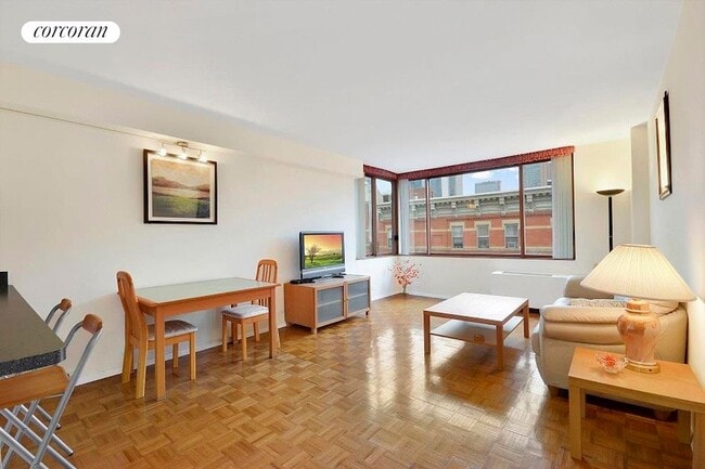 Primary Photo - 393 W 49th St