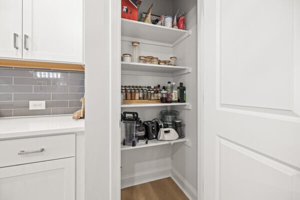 Building Photo - 1124 Drummond Ave