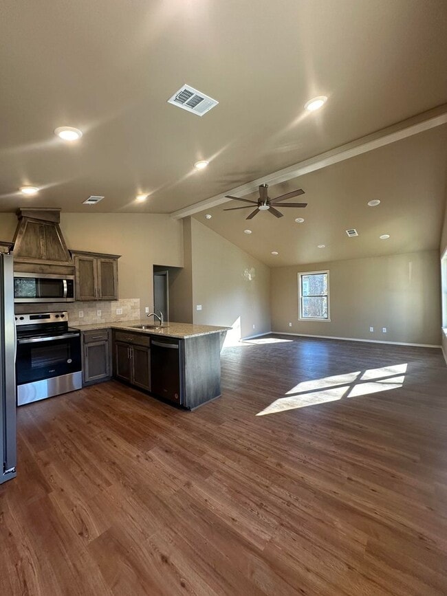 Building Photo - Come look at this beautiful 3-bedrom 2-bath new construction home.