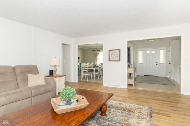 Building Photo - 8429 Catamaran Dr