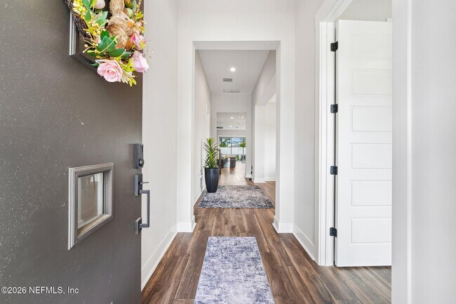 Building Photo - 10223 Silverbrook Trl