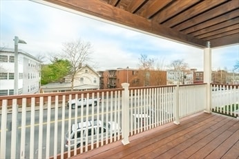 Building Photo - 4370 Washington St