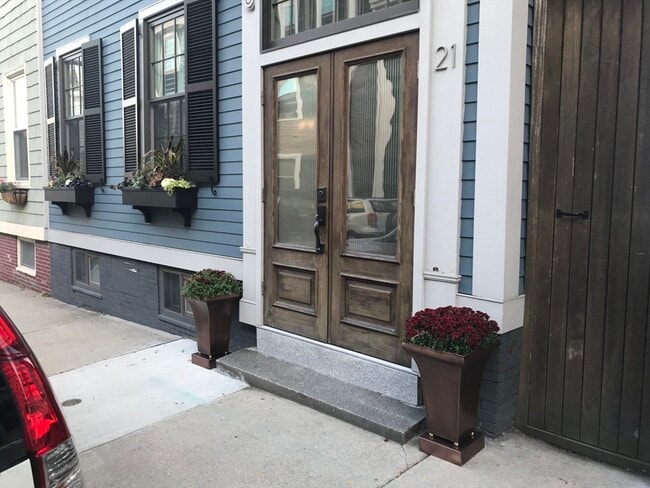 Building Photo - 21 Trenton St