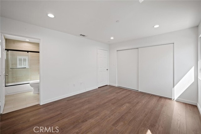 Building Photo - 7445 Balcom Ave