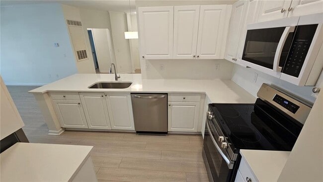 Building Photo - 411 Spring Heights Ln