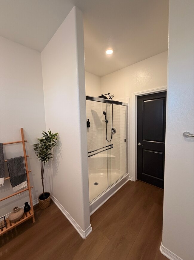 Building Photo - 36351 Elizabeth Ln