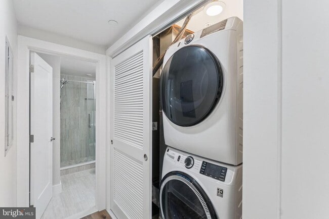 Building Photo - 1436 Parrish St