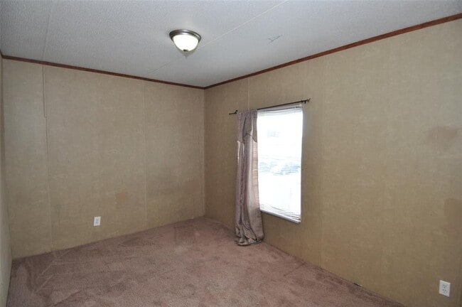 Building Photo - 13021 Dessau Rd