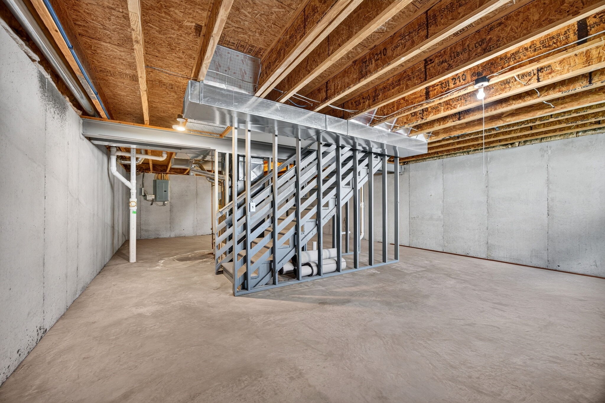 Building Photo - 330 Wabash Woods Way