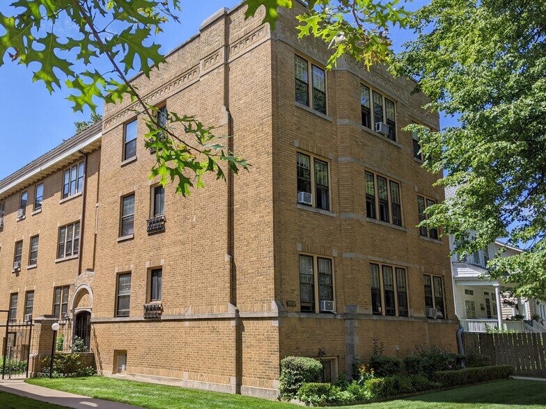 Primary Photo - 710 Seward St