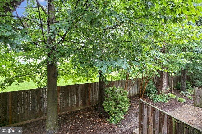 Building Photo - 10555 Tuckerman Heights Cir