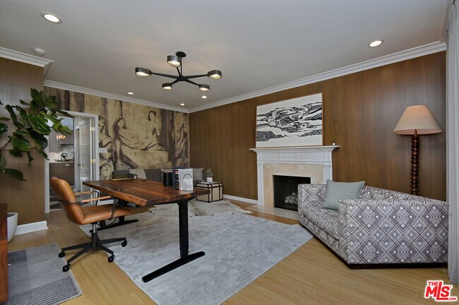 Building Photo - 5005 Los Feliz Blvd