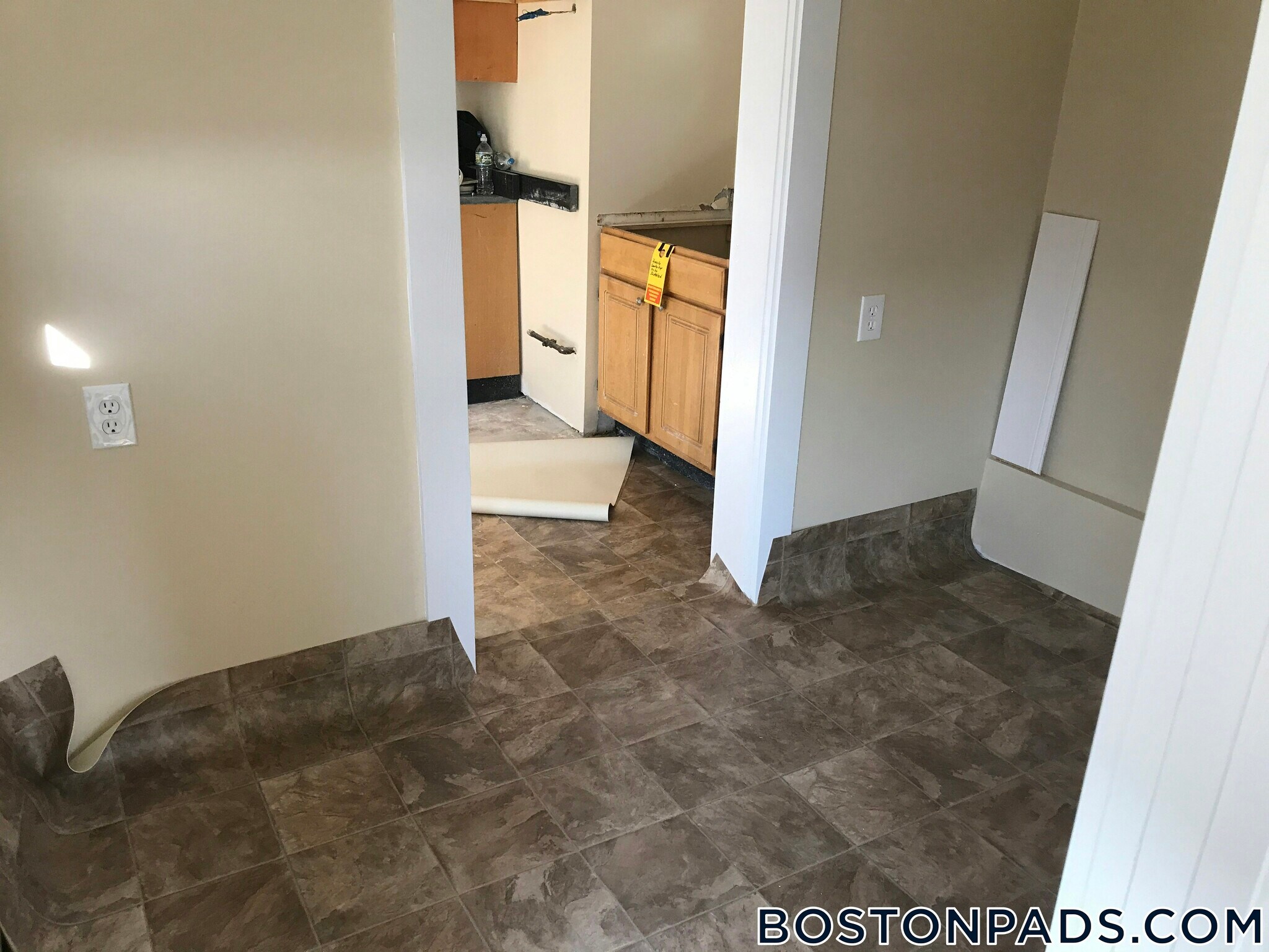 Building Photo - 53 W Seventh St