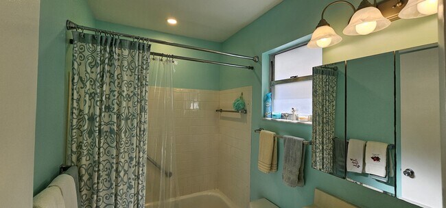 Building Photo - 2009 Riverbluff Pkwy