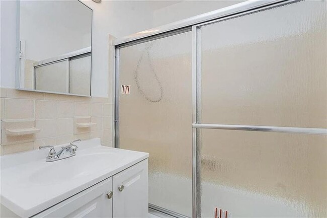 Building Photo - 444 Neptune Ave