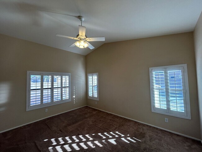 Building Photo - 12813 W Palm Ln