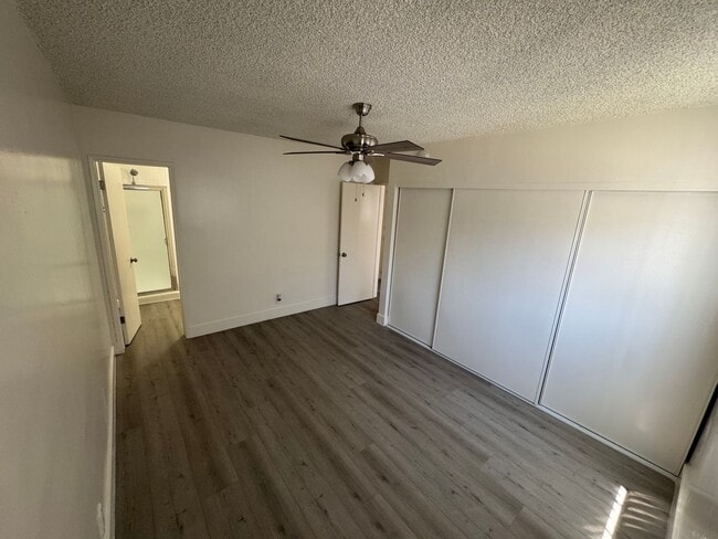Interior Photo - 9842 Ramona St