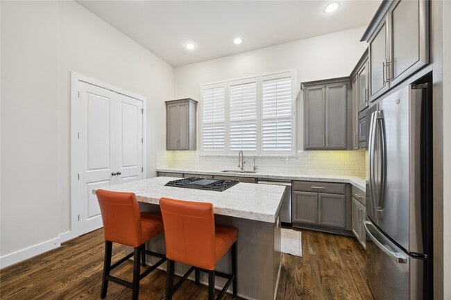 Building Photo - 4721 Banning Dr