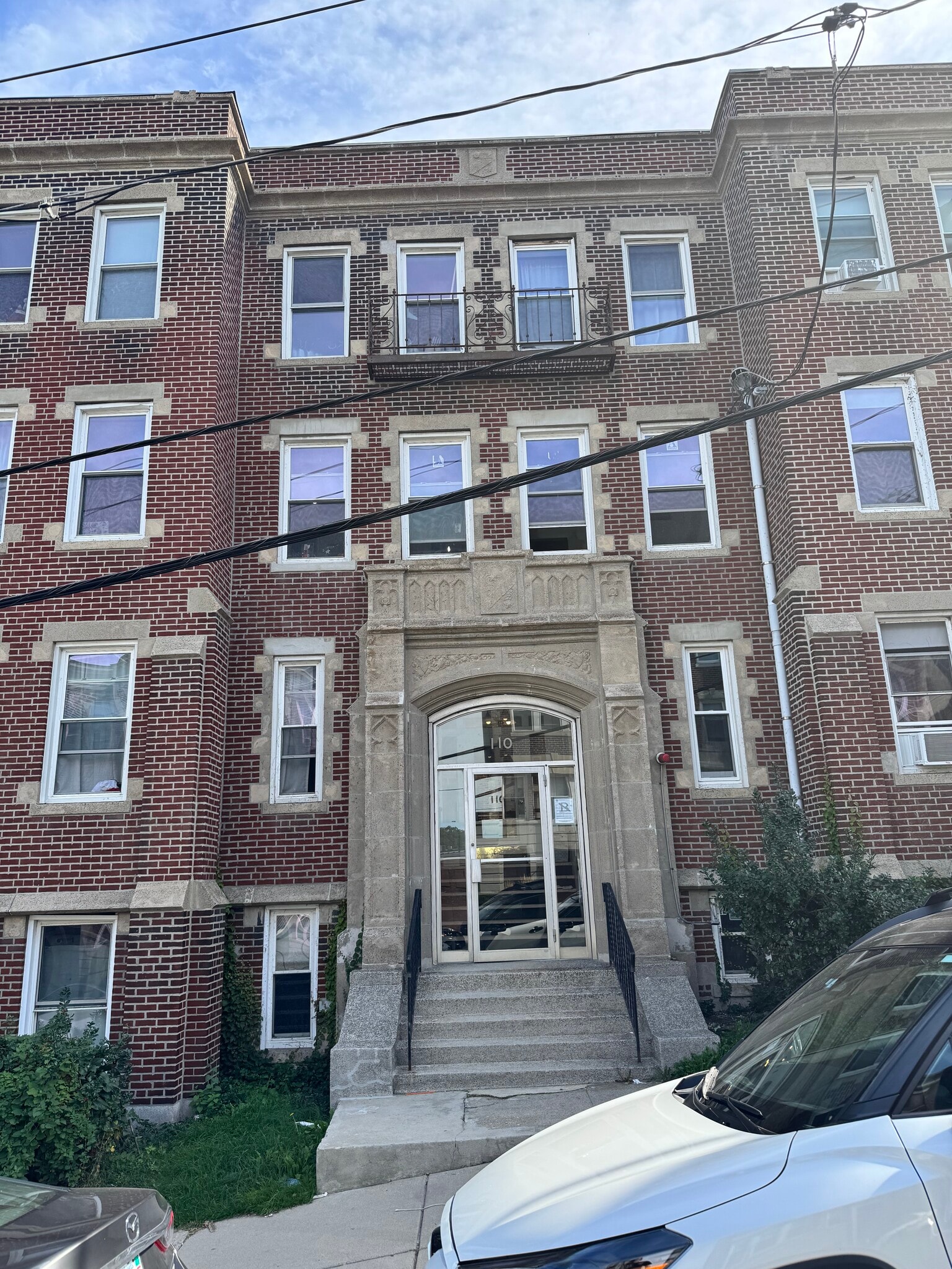 Building Photo - 110 Brainerd Rd