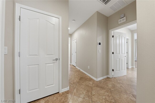 Building Photo - 2148 Shadow Canyon Dr