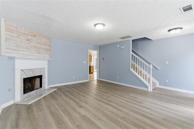 Building Photo - 1145 Grace Dr
