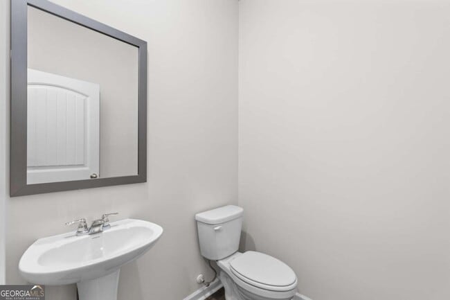 Building Photo - 5370 Swan Ln