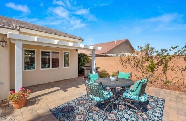 Building Photo - 1811 Puerto Way