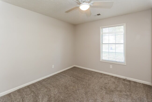 Building Photo - 3810 Greenbrook Dr