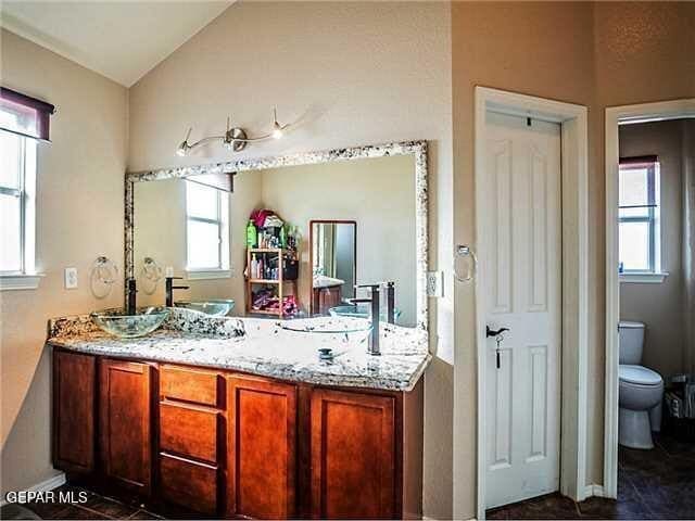 Building Photo - 6609 Parque Del Sol Dr