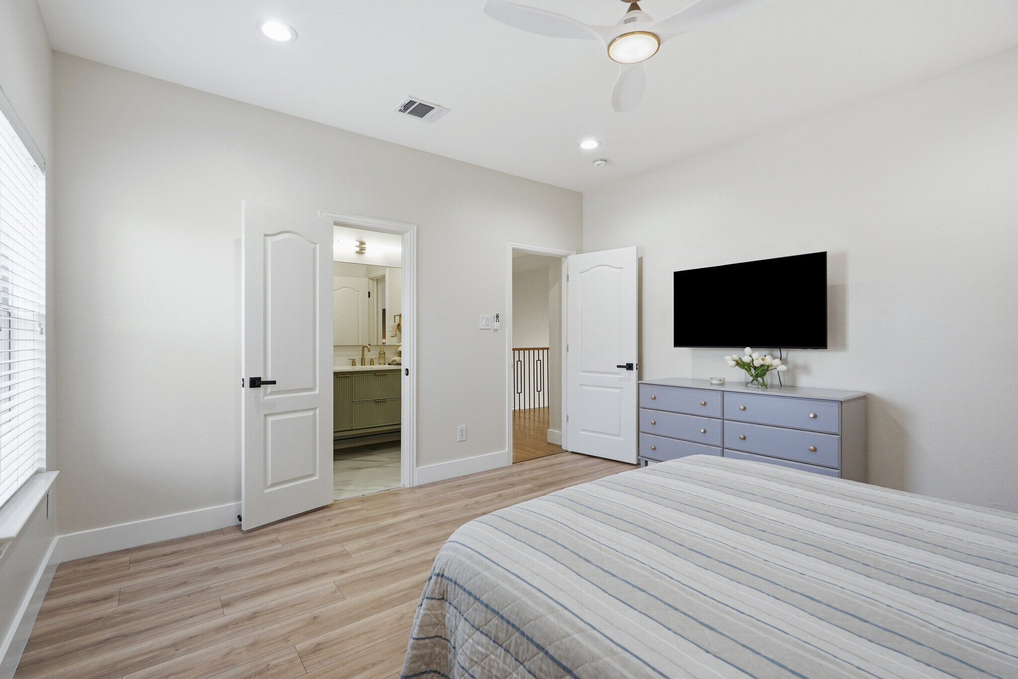 Building Photo - 5315 Cree Dr