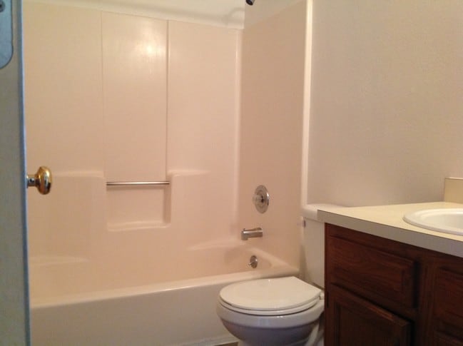 Building Photo - 450 Stratford Way