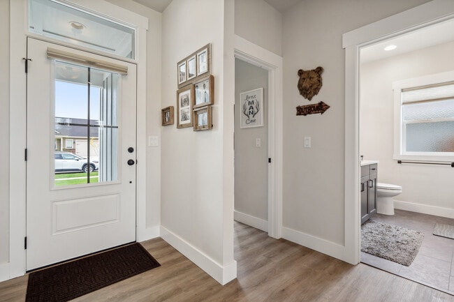Building Photo - 138 Sage Grouse Way