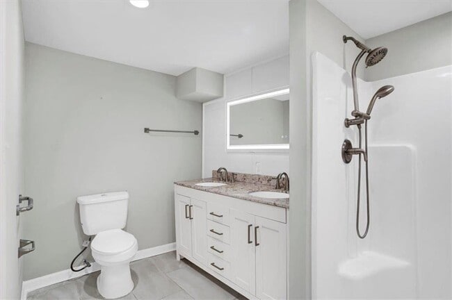 Building Photo - 2248 Farley Ct