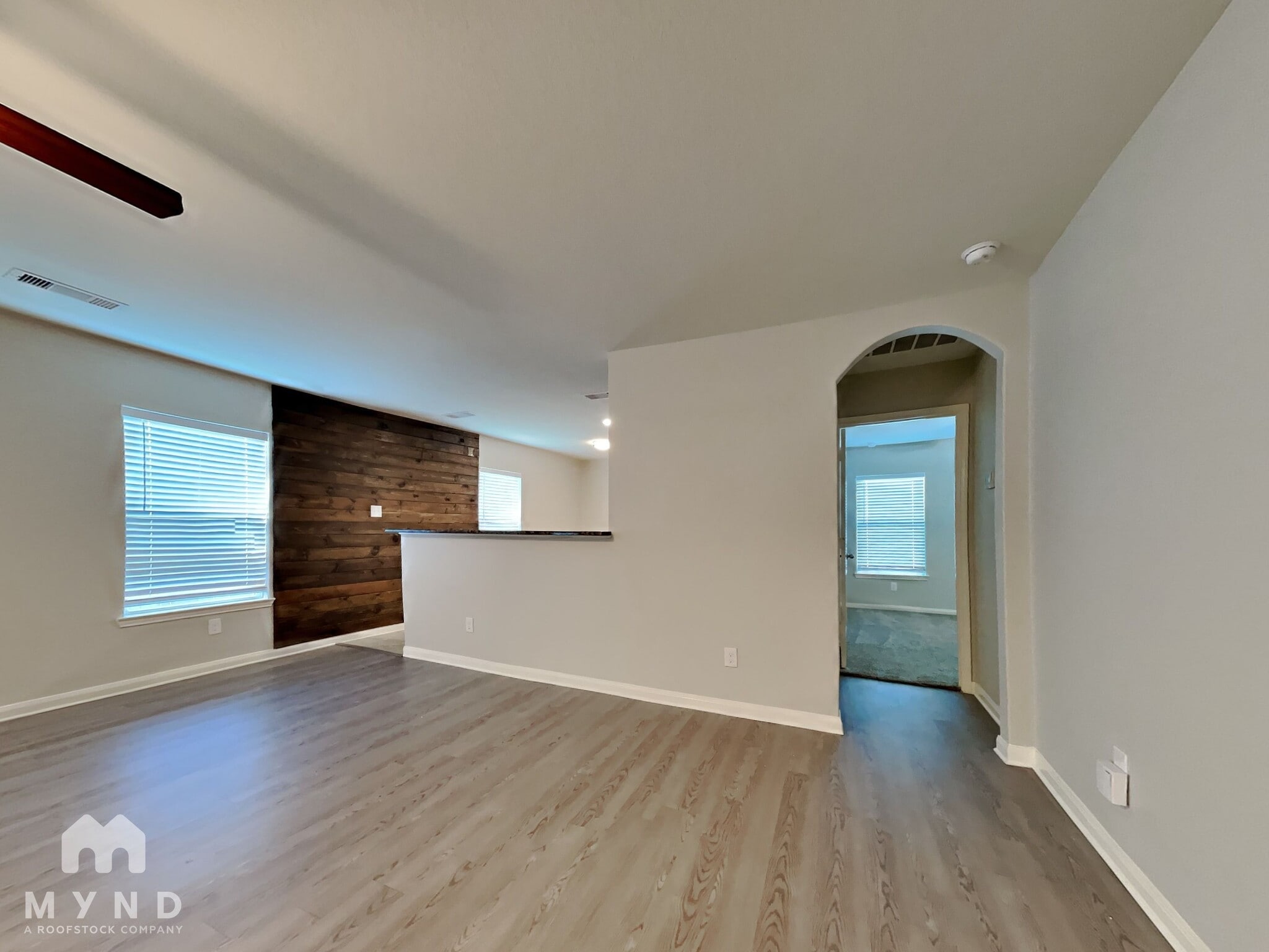 Building Photo - 5715 Rainbow Rd.