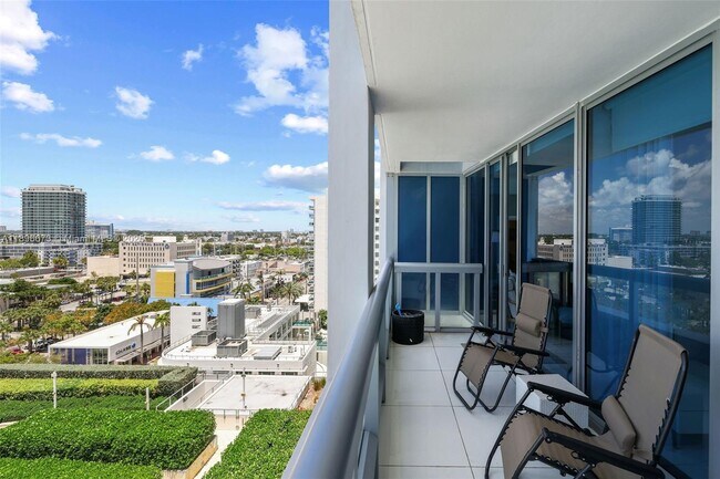 Building Photo - 6899 Collins Ave