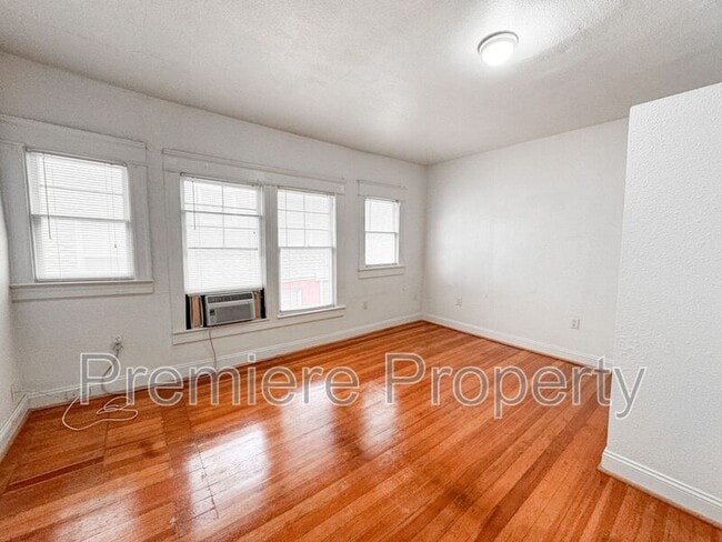 Building Photo - 3708 Baltimore Ave