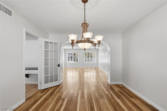 Building Photo - 3321 Basque St