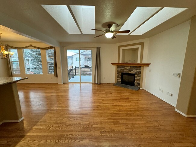 Building Photo - 4 Bedroom + Home Office in D20 Home in Nor...